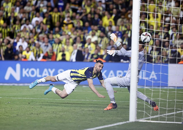 同时需要警 同时需要警